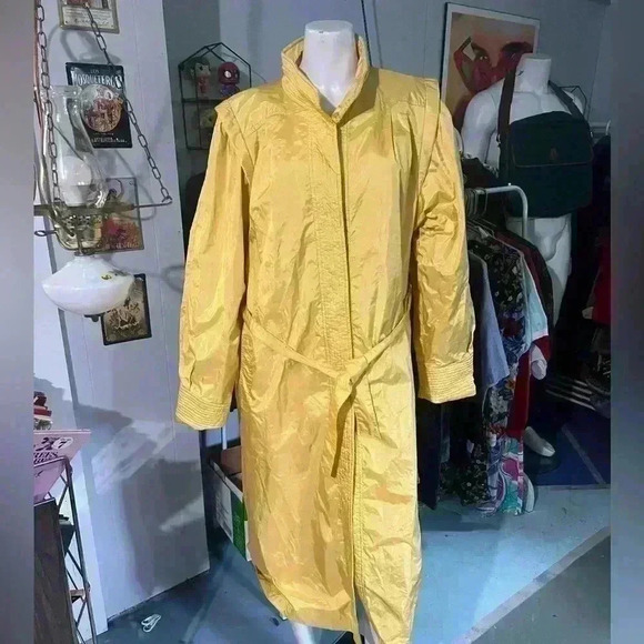 vintage J.Gallery woman's petite trench coat size 11/12 yellow - Picture 1 of 5
